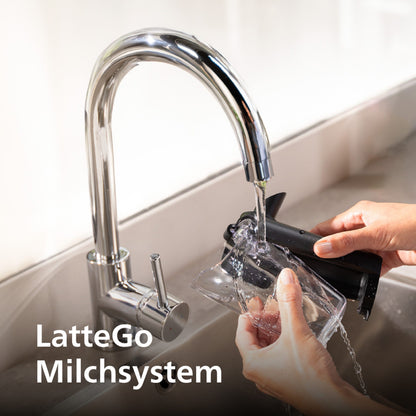 Kaffeevollautomat 5400 Series EP5443/70 Espressomaschine, LatteGo Milchsystem, AquaClean Filter, 12 Kaffeespezialitäten, 4 Benutzerprofilen, Weiß/Roségold